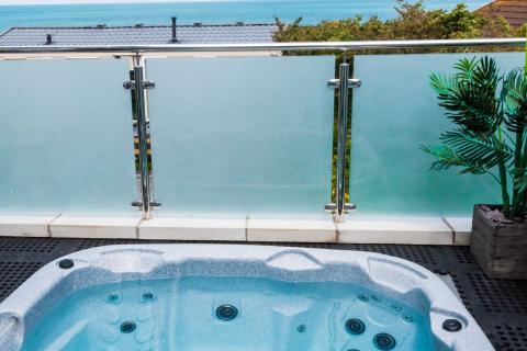 hot tub on the balcony in our Westward Ho! apartments