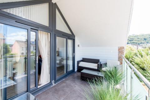 Beachcombe first floor apartment balcony